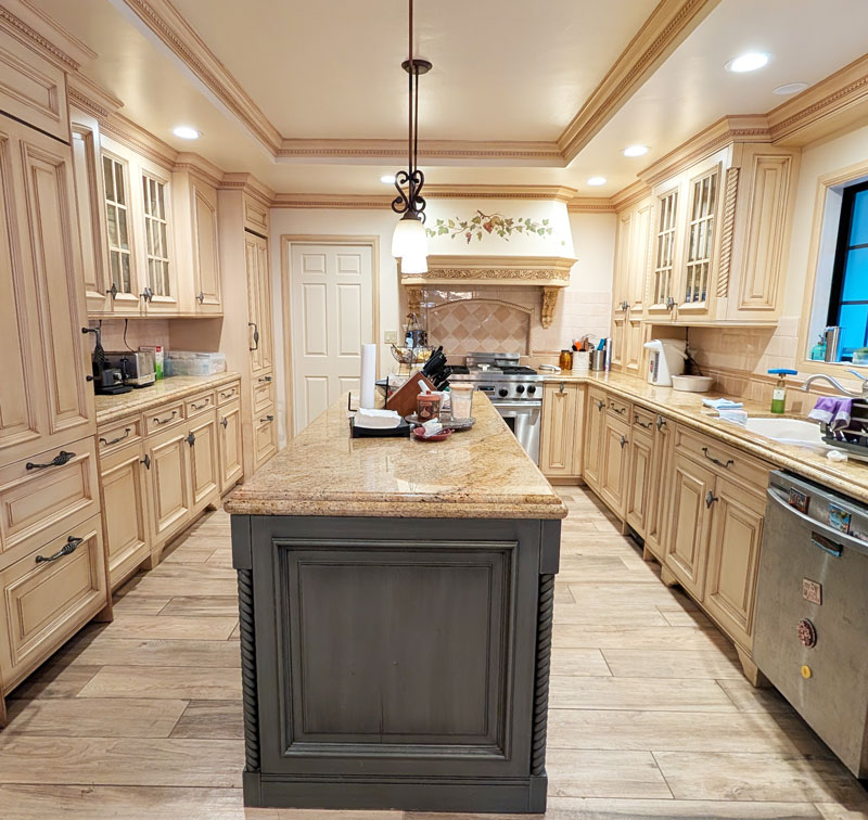 24015 Ranchito del Rio Court Kitchen