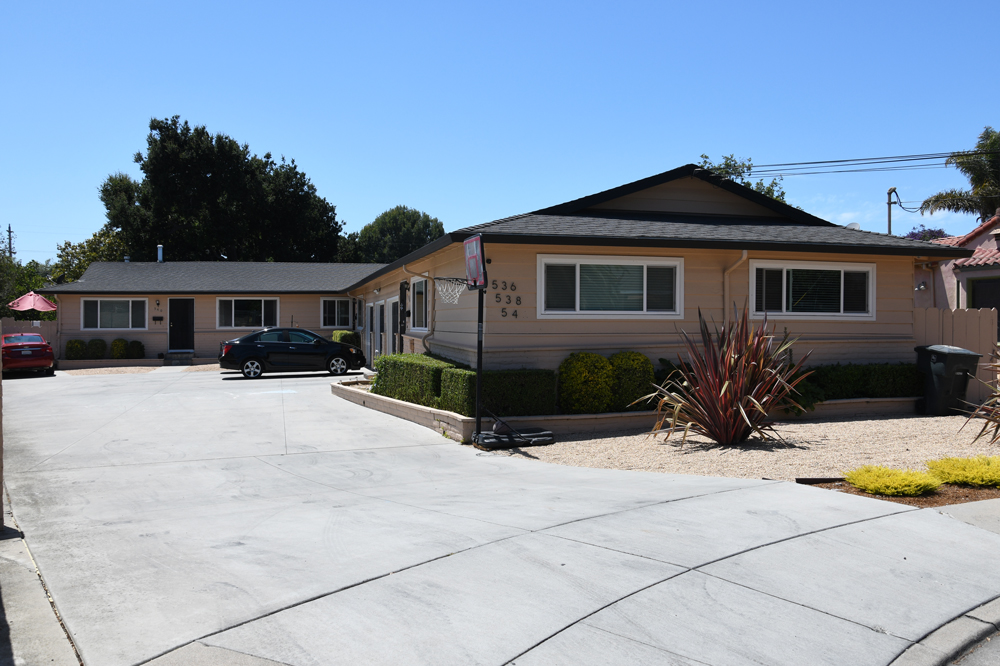 5363 Capitol Street 3 Unit Aparment in Salinas