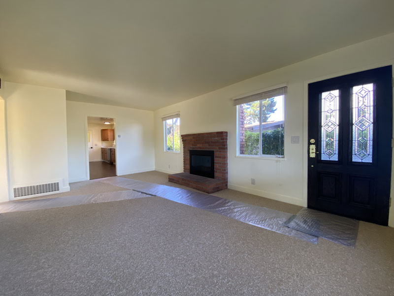 608 Congress Avenue Pacific Grove Livingroom