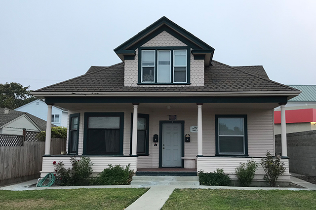 6 Orange Drive Victorian Style 5 Unit Multi-Family For Sale in Salinas